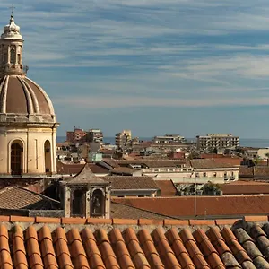 81 And Breakfast , Catania Italien